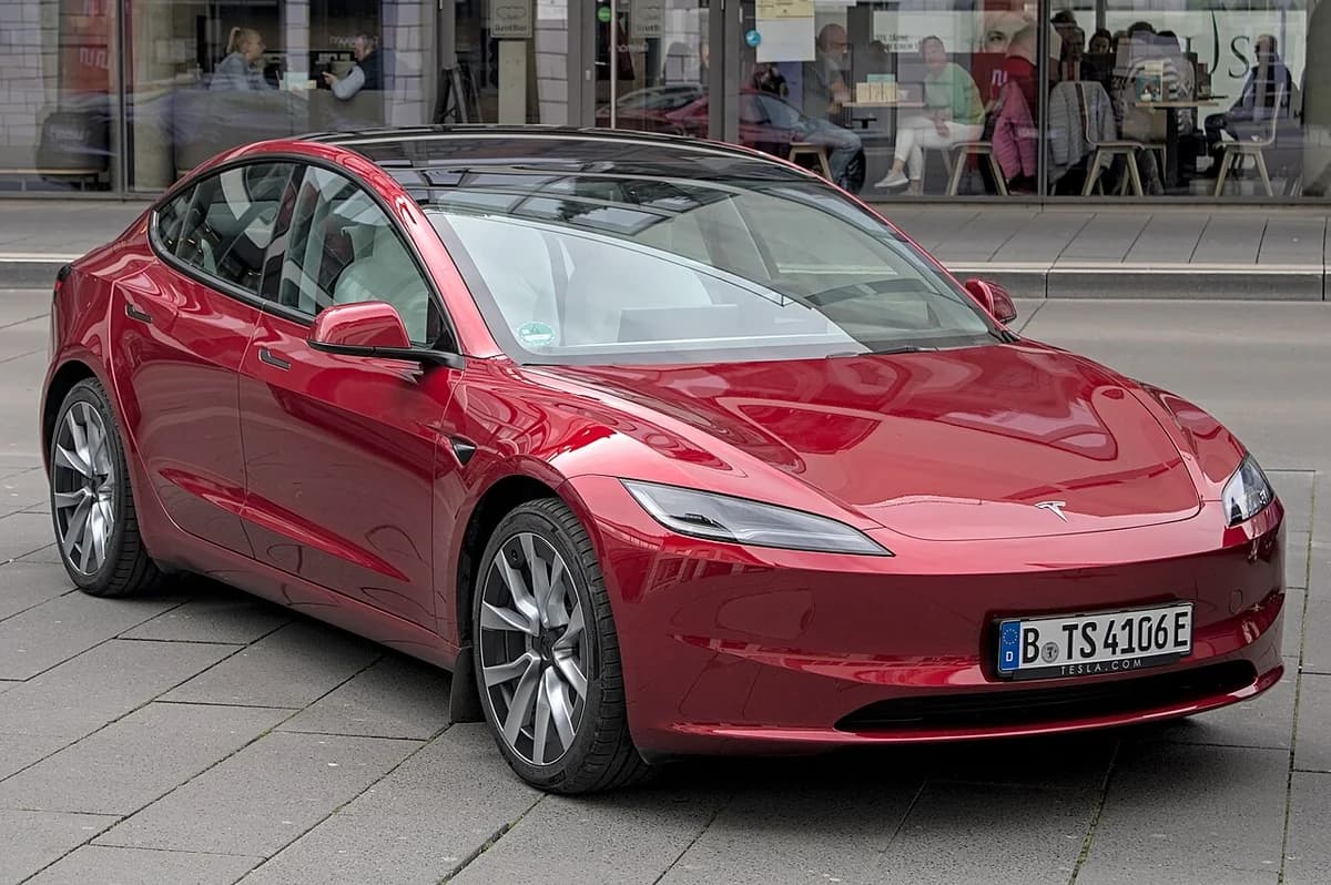 Tesla Model 3, Žilina